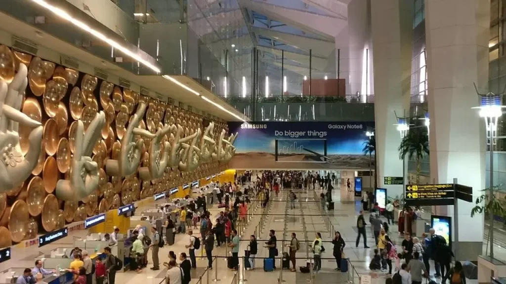 Delhi airport - North India Tour